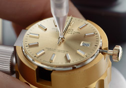 天津积家售后维修中心-更换配件